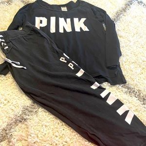 Comfy joggers and shirt Women’s Large